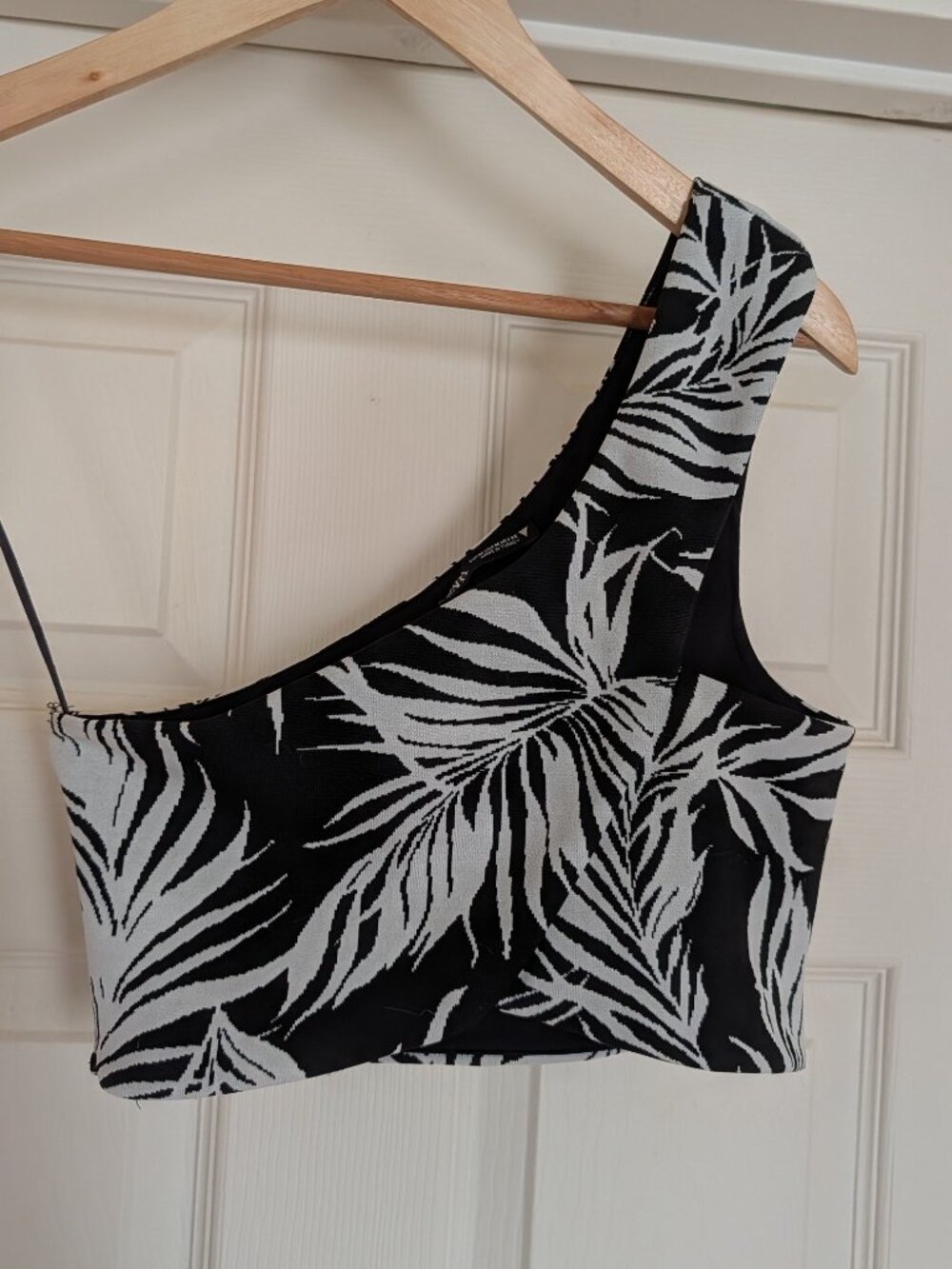 One shoulder aloha crop top